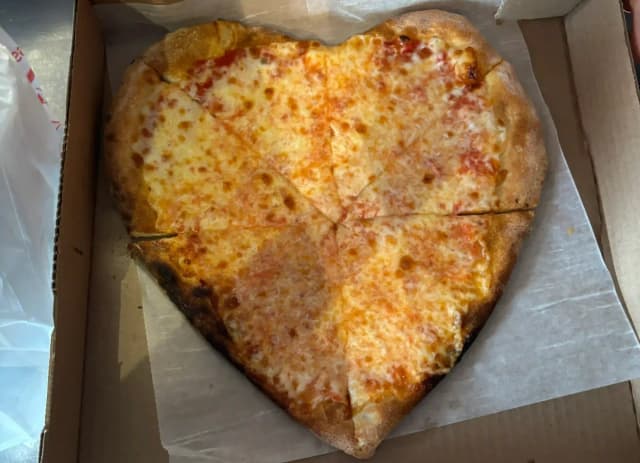 Finding the Best Pizza in Buenos Aires 2026 - Buenos Aires Food Tours