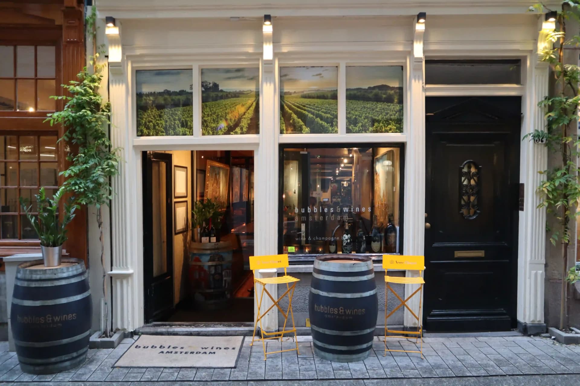 The Best Wine Bars in Amsterdam for an Elegant Experience - Amsterdam Food Tours