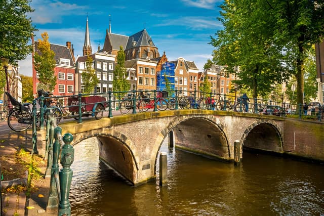 amsterdam canales