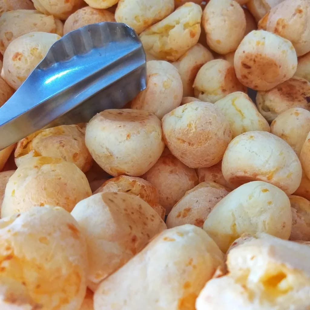 pao de queijo
