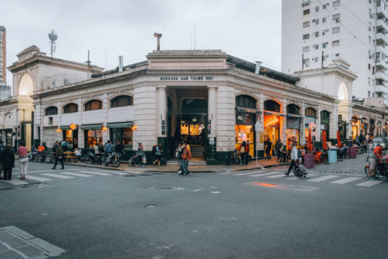 Mercado de San Telmo: Get To Know the Buenos Aires’ Historic Flea Market 