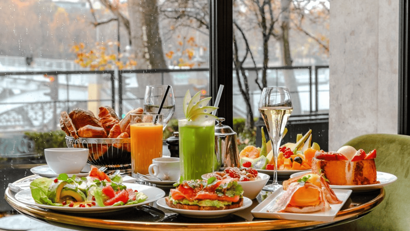 A colorful table full of the freshest food