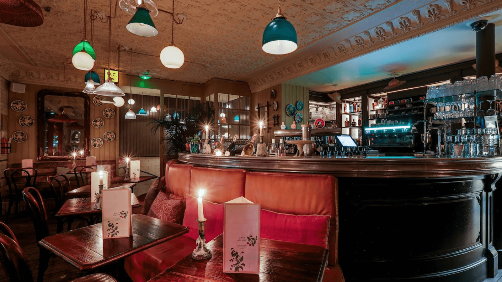 A café founded in 2018 and in the middle of one of the most popular districts of Paris