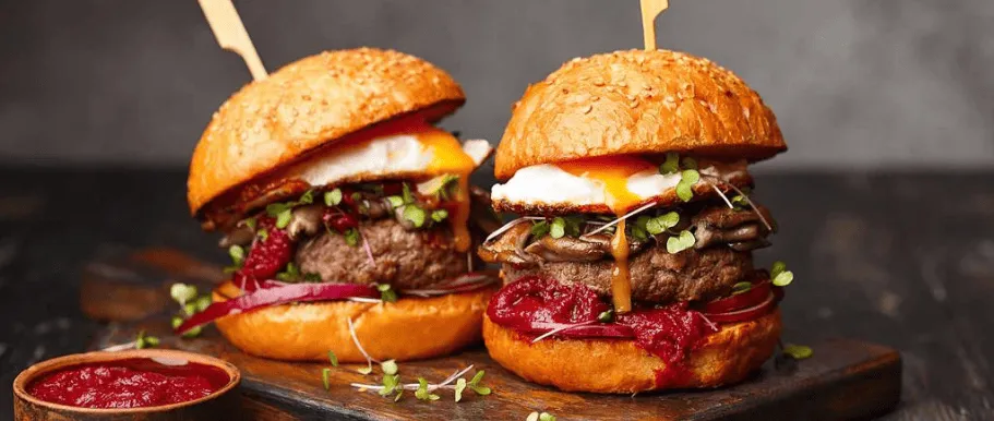 Amsterdam’s Best Burgers: Where to Find the Juiciest Patties in the City Amsterdam’s Best Burgers: Where to Find the Juiciest Patties in the City